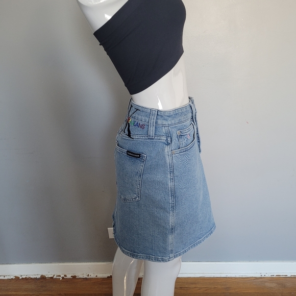 Calvin Klein Pride Denim High Rise Mini, BNWT, Size 28 - Picture 6 of 8